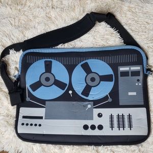 Digittrade laptop carry case